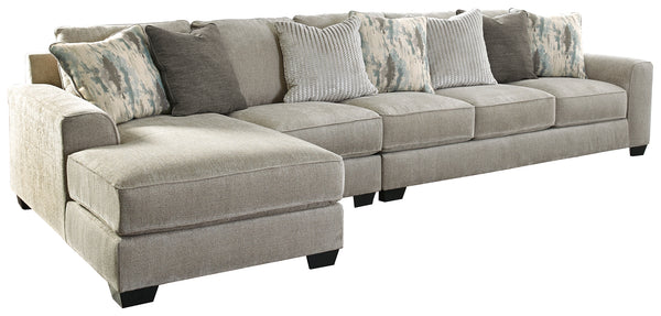 Ardsley Benchcraft 3-Piece Sectional with Chaise