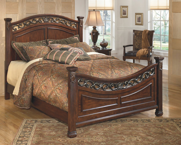 Signature Design by Ashley Leahlyn Queen Panel Bed