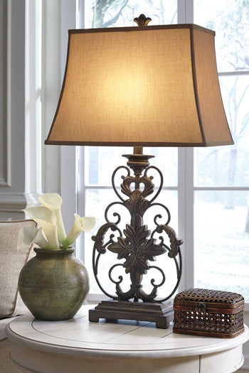 Sallee Signature Design by Ashley Table Lamp