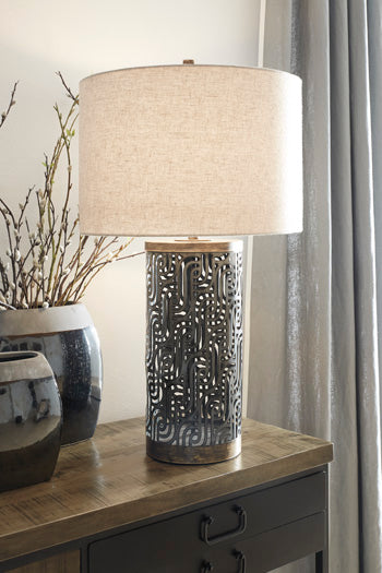 Dayo Signature Design by Ashley Table Lamp