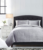Maryam Signature Design by Ashley Coverlet Set Queen