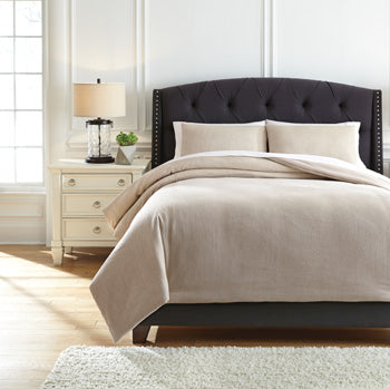 Mayda Signature Design by Ashley Comforter Set Queen