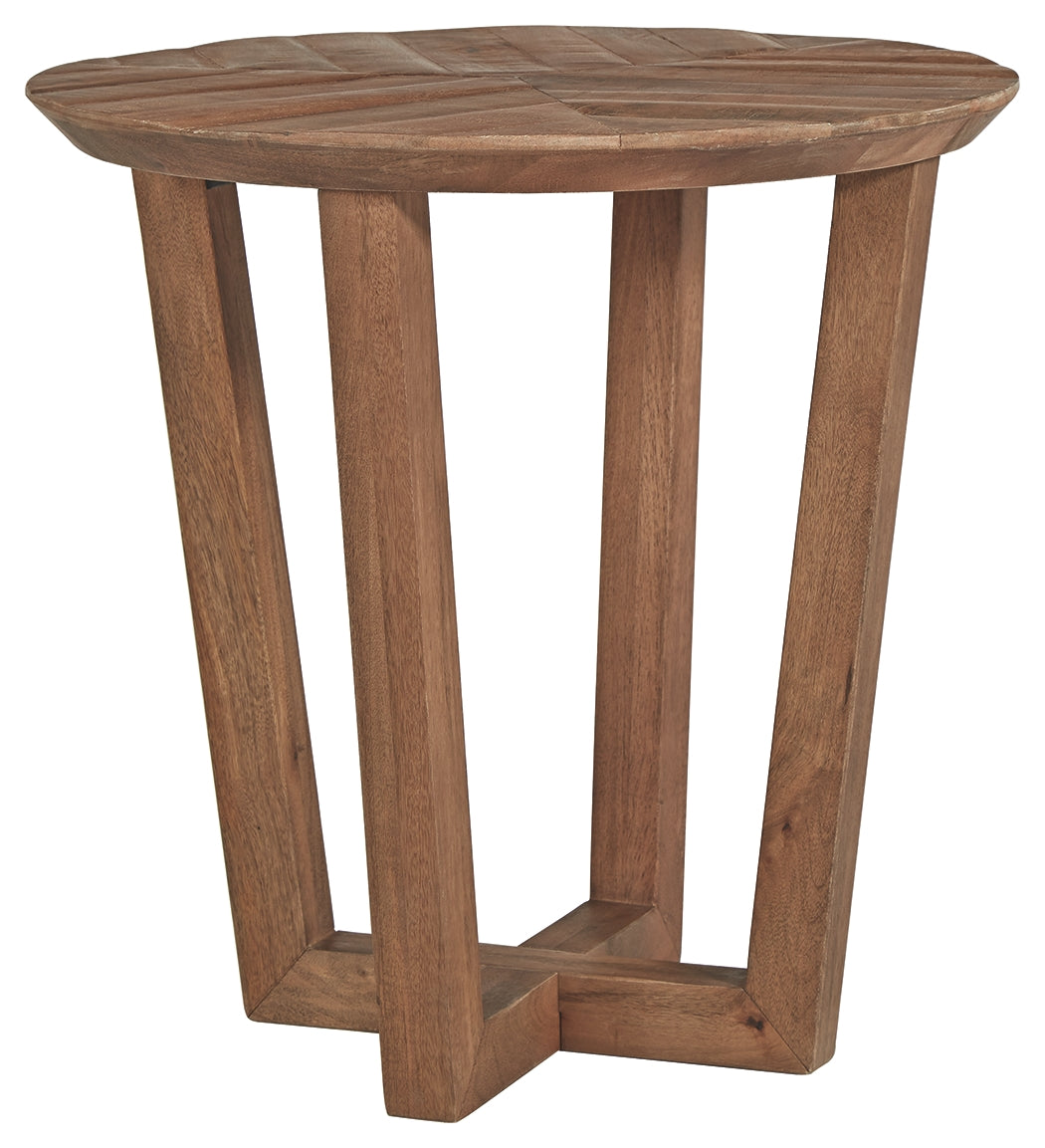 Kinnshee Signature Design by Ashley End Table
