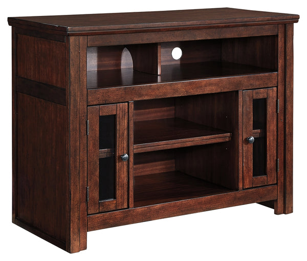 Harpan Signature Design by Ashley TV Stand
